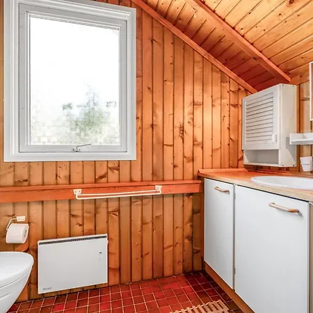 Harro - 100m From The Sea By Interhome